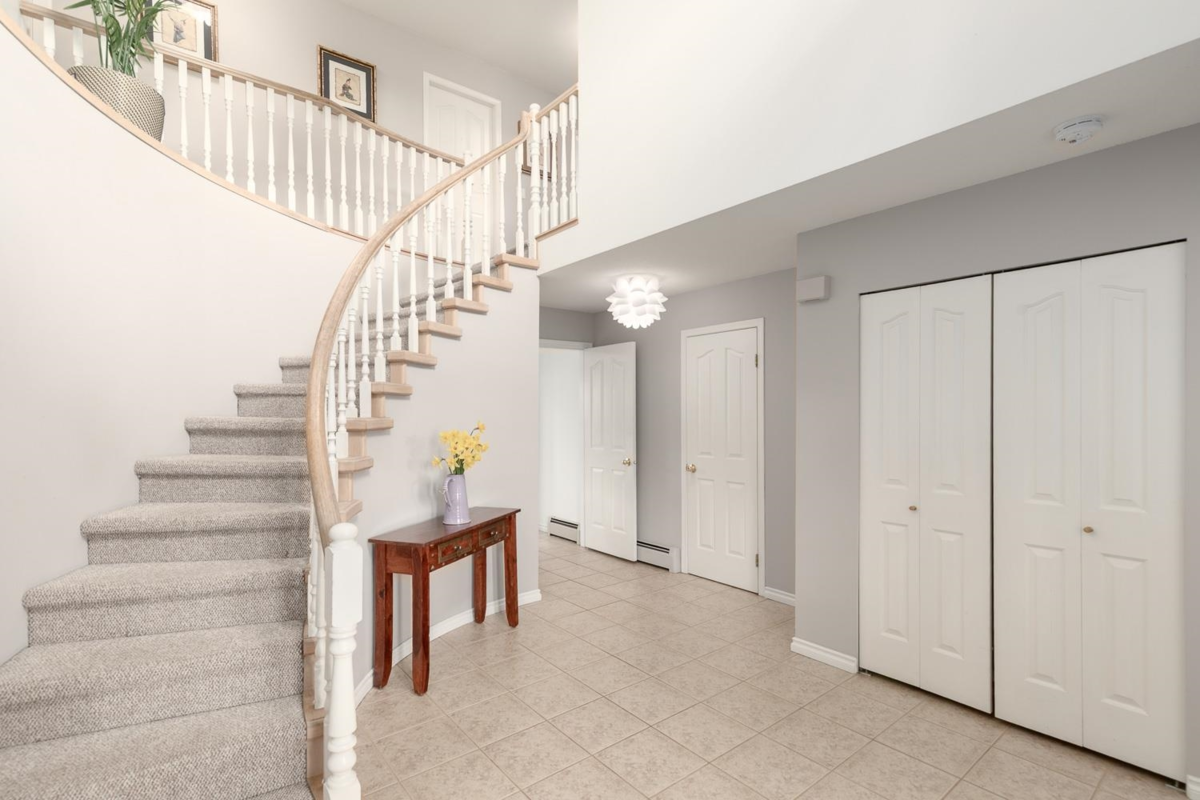 Family Room Photo of 348 E 17 Street, North Vancouver, BC