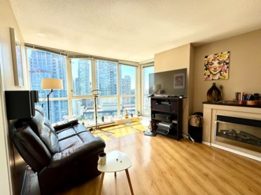 1607 1199 Seymour Street, Vancouver, BC, Vancouver — Apartment/Condo for sale