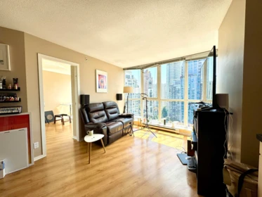 1607 1199 Seymour Street, Vancouver, BC, Vancouver — Apartment/Condo for sale