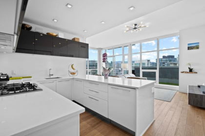 1605 108 E 1st Avenue, Vancouver, BC, Vancouver — Apartment/Condo for sale