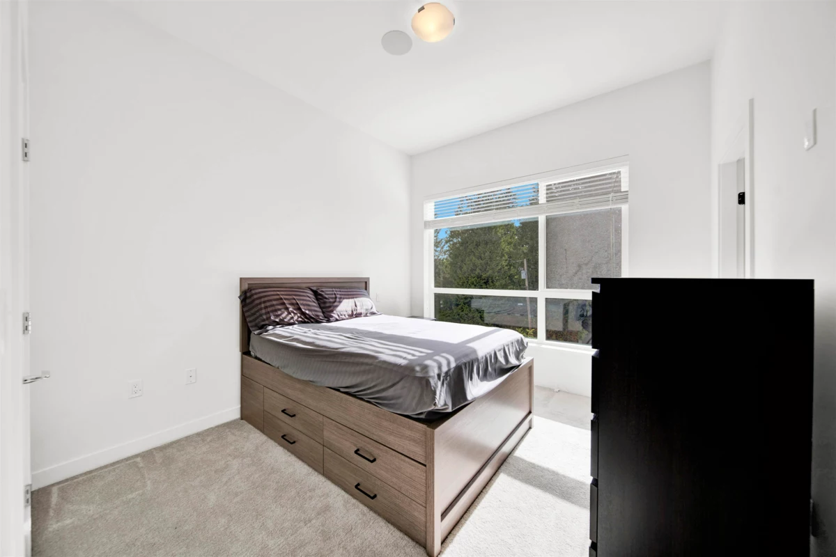 Guest Bathroom Photo of 2 7288 188 Street, Surrey, BC