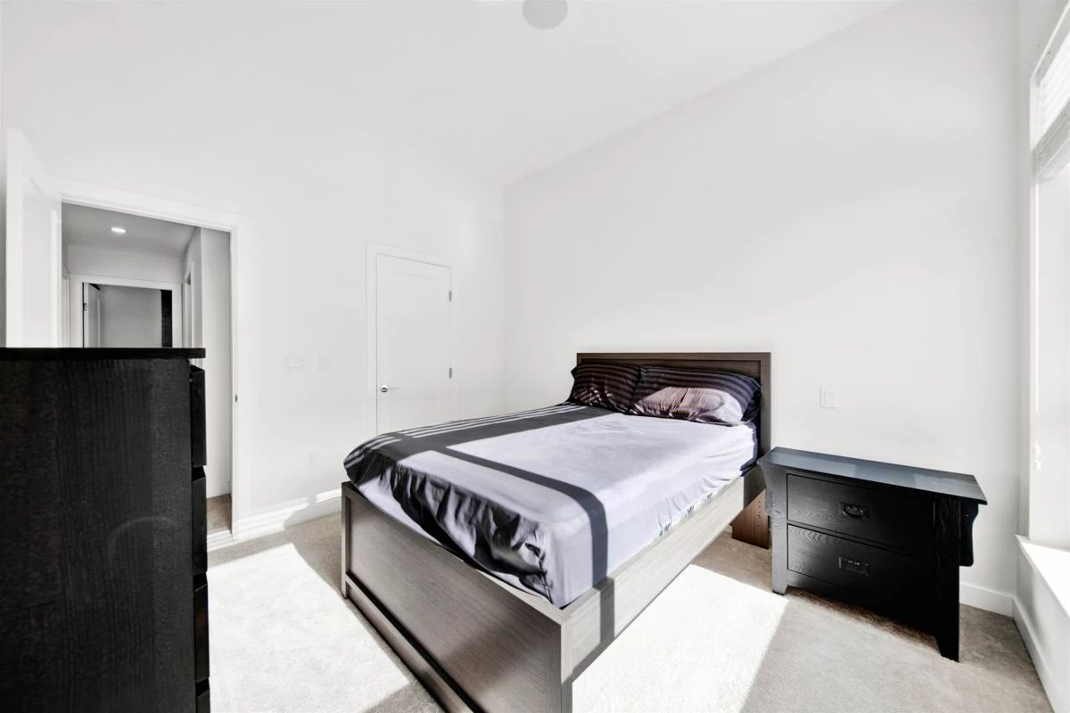 Office / Den Photo of 2 7288 188 Street, Surrey, BC