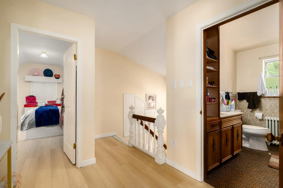 Basement Recreation Room Photo of 1371 Mathers Avenue, West Vancouver, BC