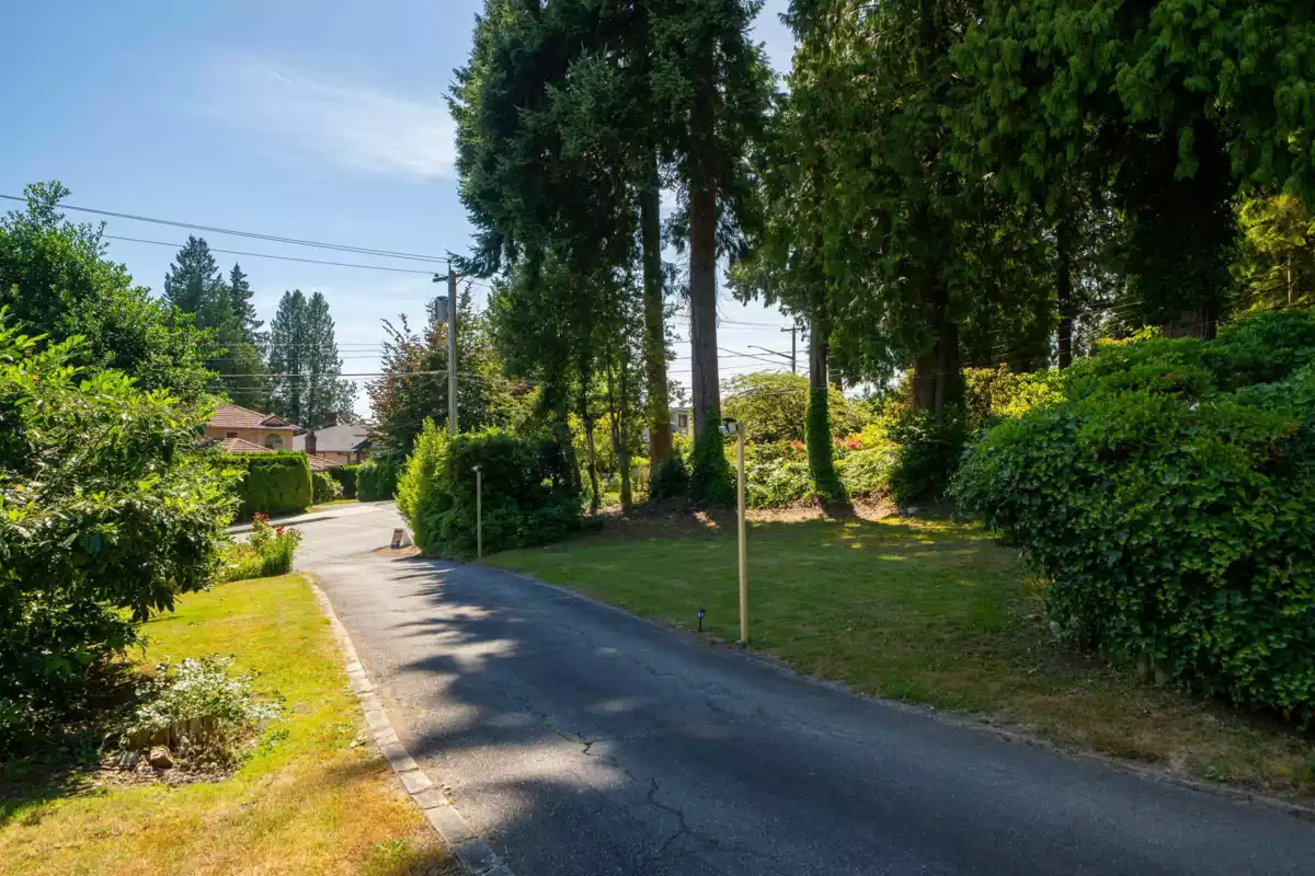 Community Amenities Photo (Clubhouse) of 1371 Mathers Avenue, West Vancouver, BC