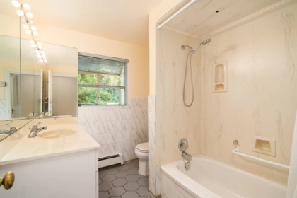 Bedroom 3 Photo of 1371 Mathers Avenue, West Vancouver, BC