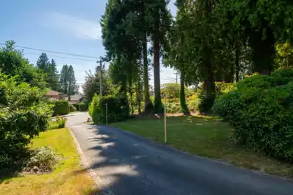Community Amenities Photo (Clubhouse) of 1371 Mathers Avenue, West Vancouver, BC