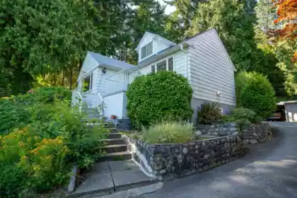 1371 Mathers Avenue, West Vancouver, BC, West Vancouver — Single Family Residence for sale