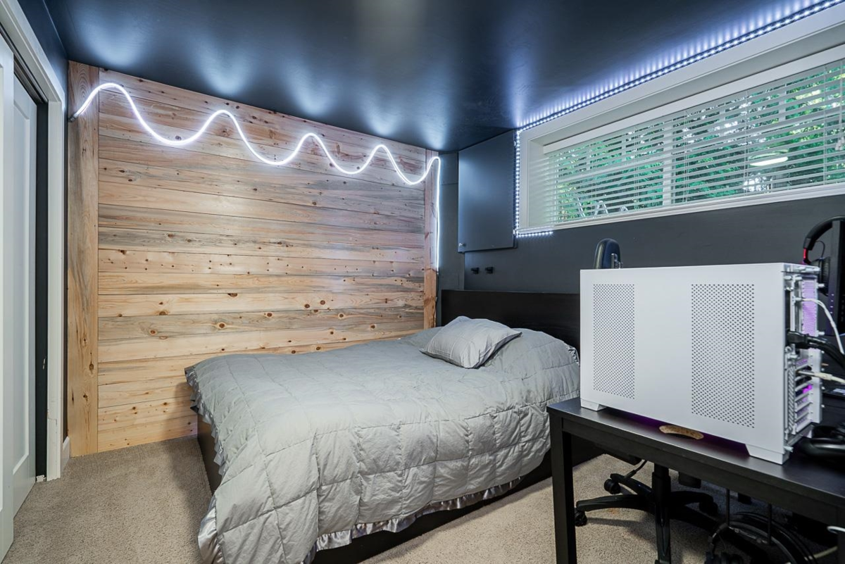 Backyard Photo of 2942 Palm Crescent, Abbotsford, BC