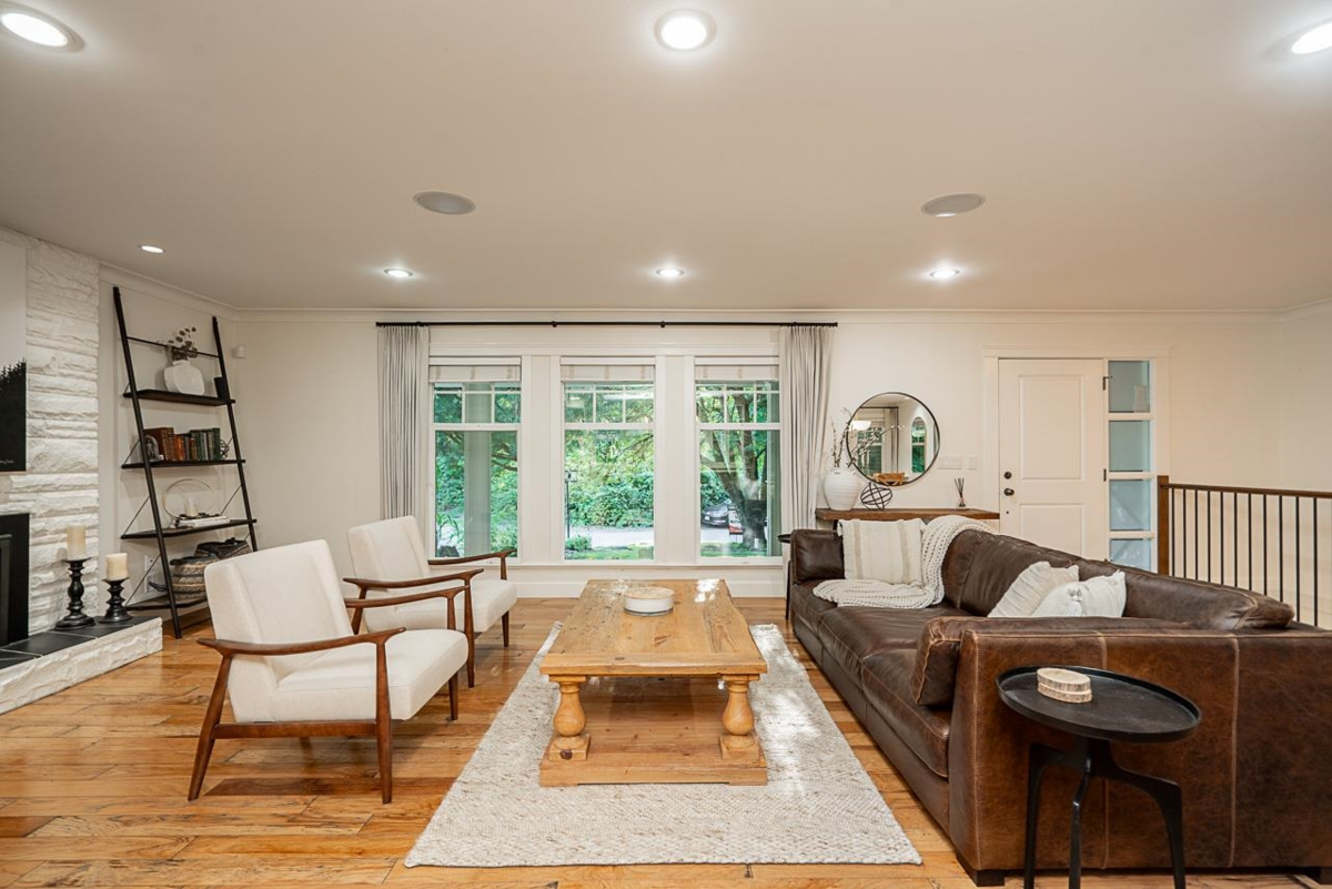 Kitchen Photo of 2942 Palm Crescent, Abbotsford, BC