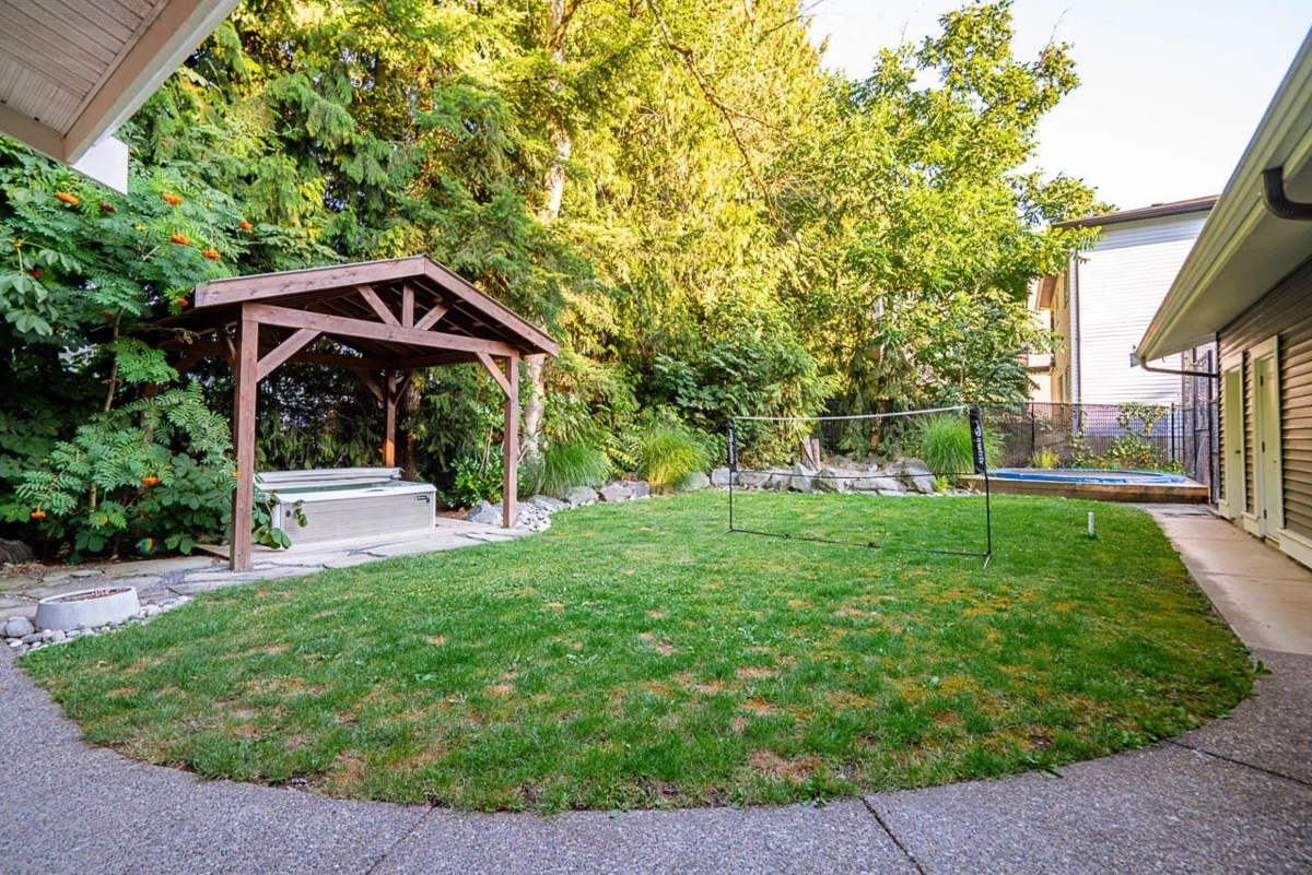 Outdoor Kitchen Photo of 2942 Palm Crescent, Abbotsford, BC