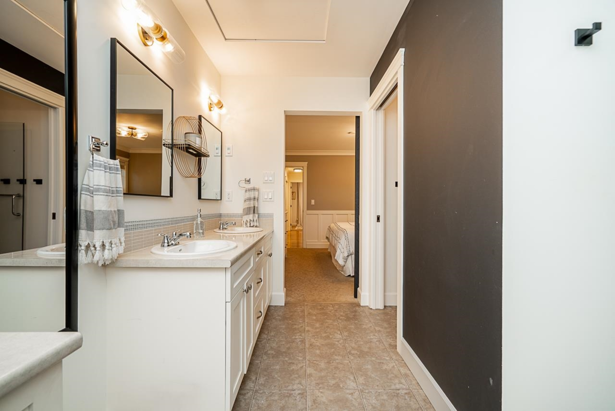 Powder Room Photo of 2942 Palm Crescent, Abbotsford, BC