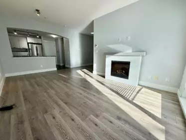 215 7478 Byrnepark Walk, Burnaby, BC, Burnaby — Apartment/Condo for sale