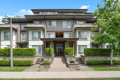 215 7478 Byrnepark Walk, Burnaby, BC, Burnaby — Apartment/Condo for sale