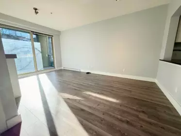 215 7478 Byrnepark Walk, Burnaby, BC, Burnaby — Apartment/Condo for sale