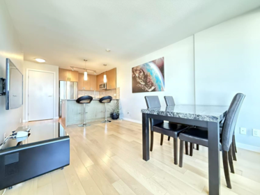 605 7117 Elmbridge Way, Richmond, BC, Richmond — Apartment/Condo for sale