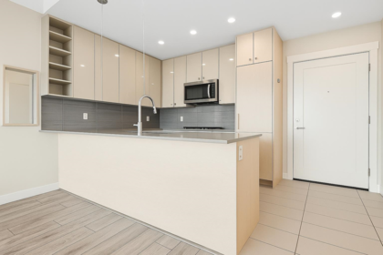 312 23233 Gilley Road, Richmond, BC, Richmond — Apartment/Condo for sale