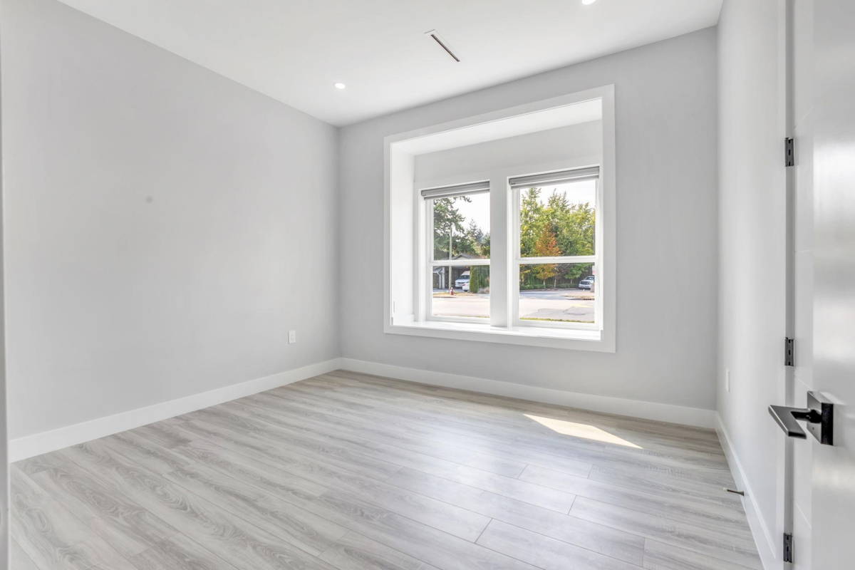 Basement Recreation Room Photo of 5950 168th Street, Surrey, BC