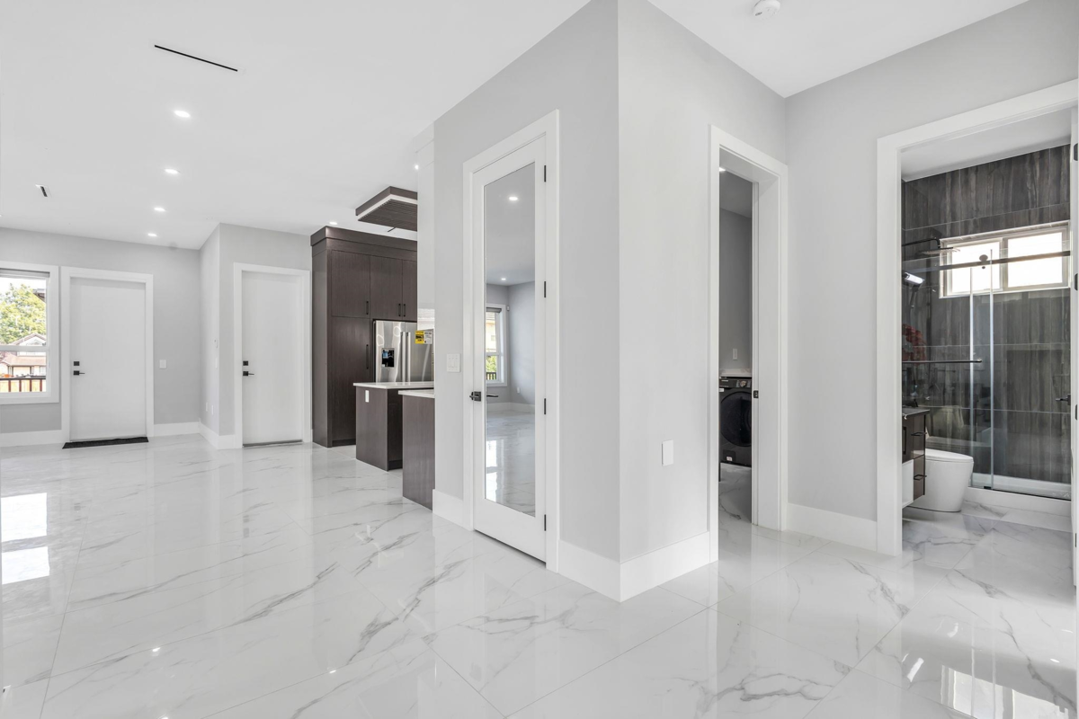 Breakfast Nook Photo of 5950 168th Street, Surrey, BC