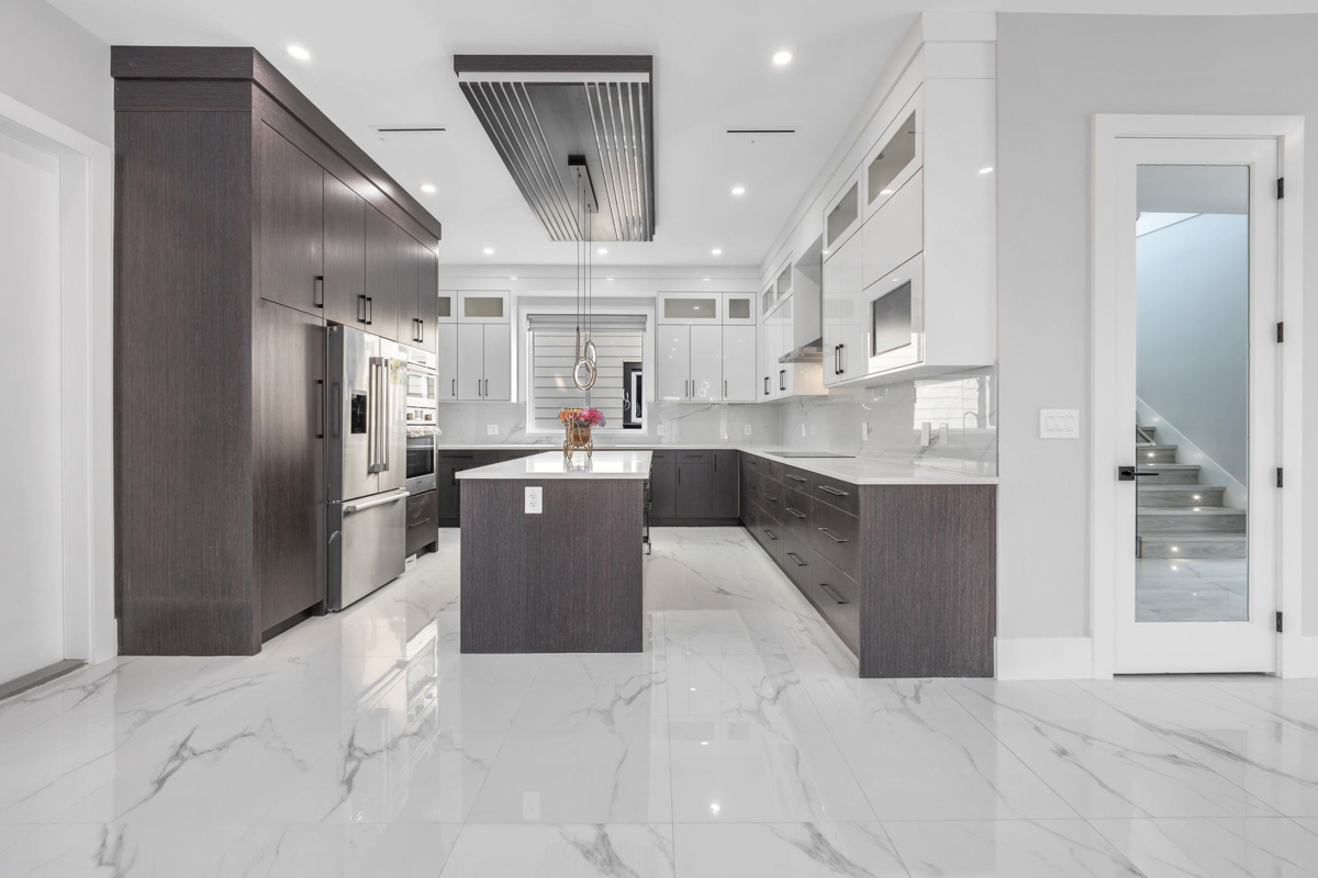 Powder Room Photo of 5950 168th Street, Surrey, BC