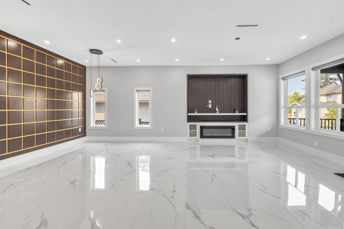 Primary Bathroom Photo of 5950 168th Street, Surrey, BC