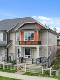 20432 78 Avenue, Langley, BC, Langley — Row House (Non-Strata) for sale