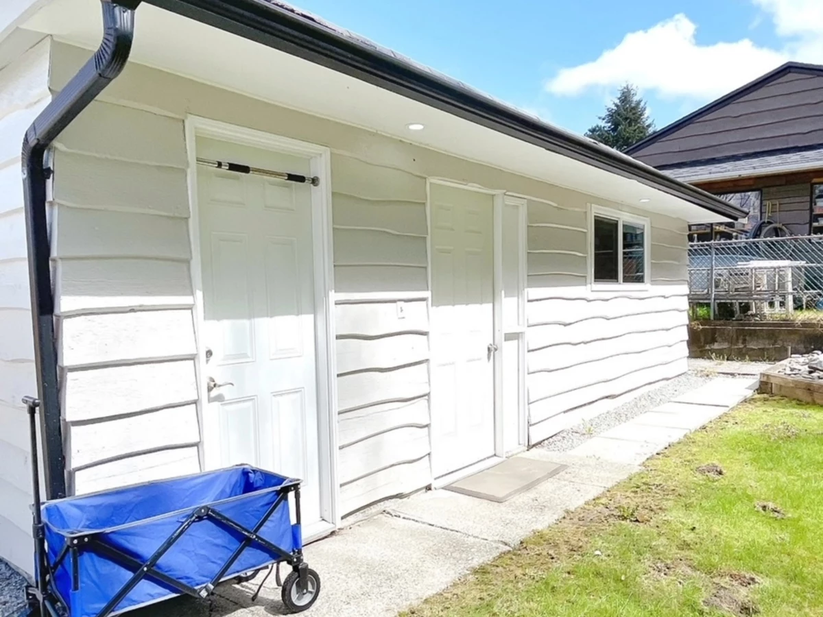 Laundry Room Photo of 677 Gatensbury Street, Coquitlam, BC