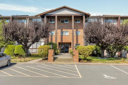 206 32910 Amicus Place, Abbotsford, BC, Abbotsford — Apartment/Condo for sale
