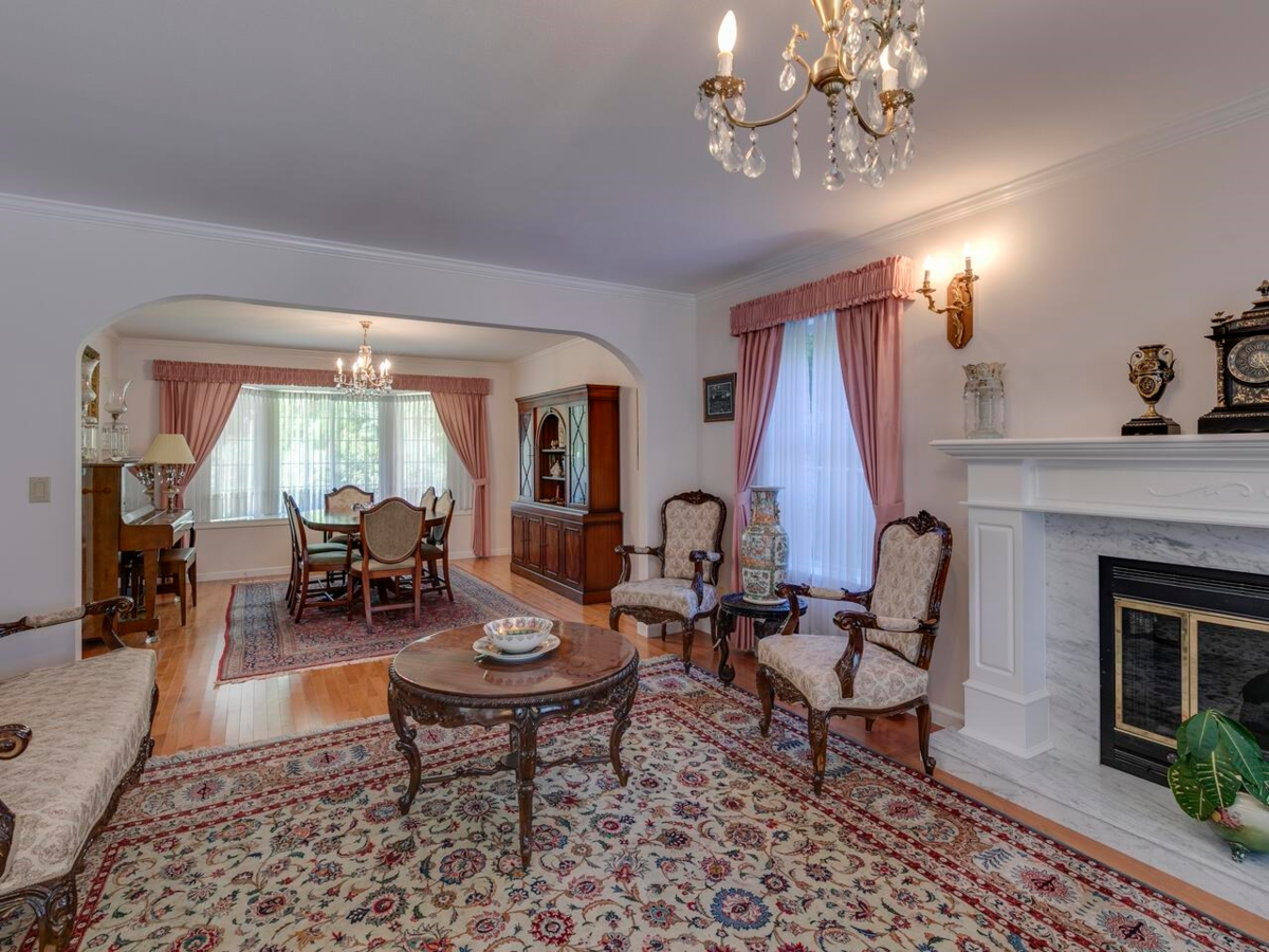 Kitchen Island Photo of 5755 Nancy Greene Way, North Vancouver, BC