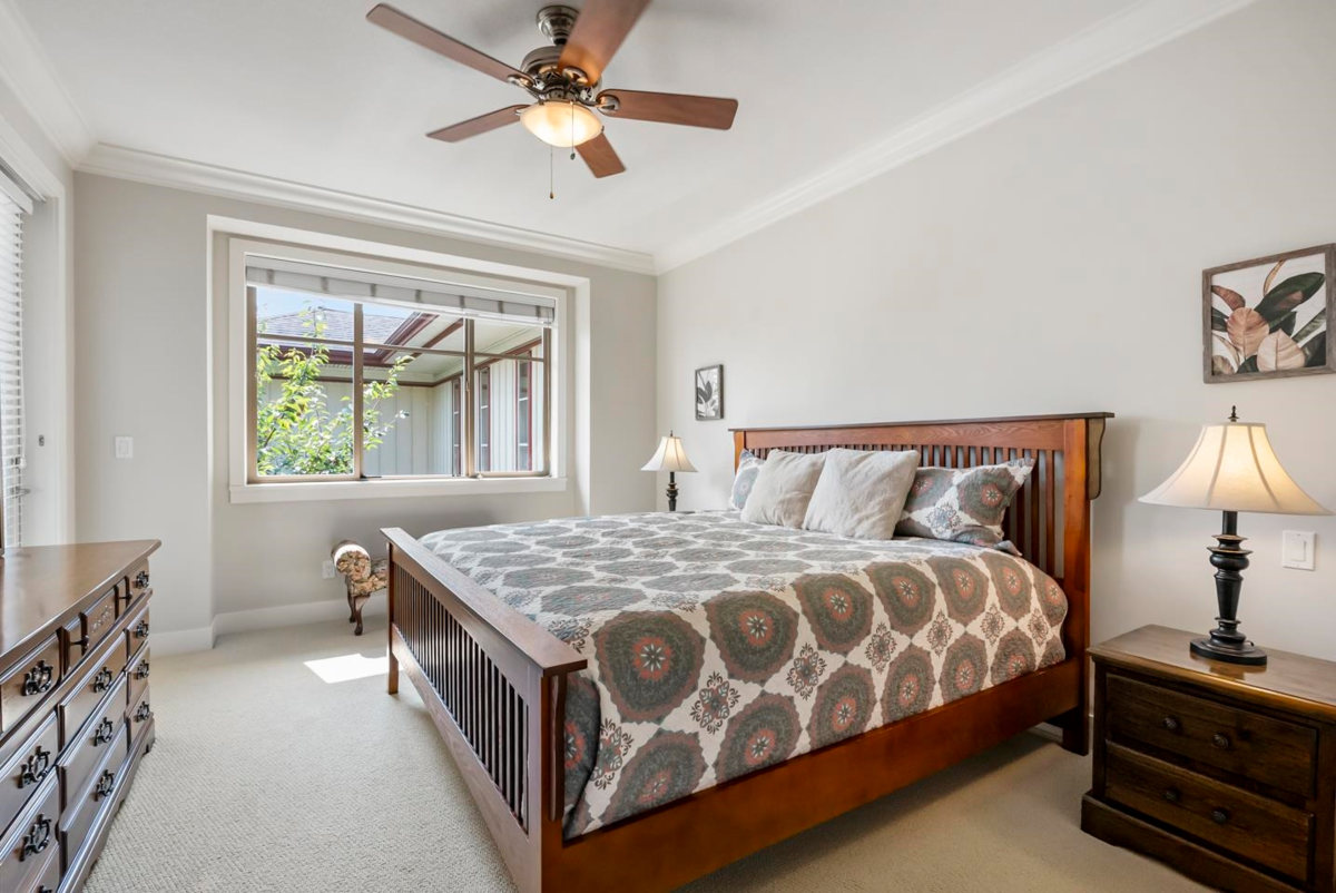 Office / Den Photo of 309 16433 64 Avenue, Surrey, BC