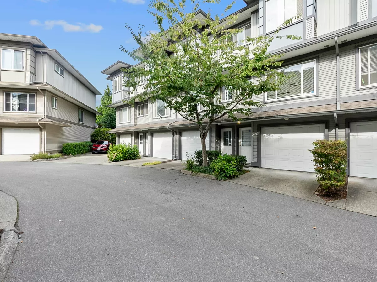 Basement Recreation Room Photo of 14 18701 66 Avenue, Surrey, BC