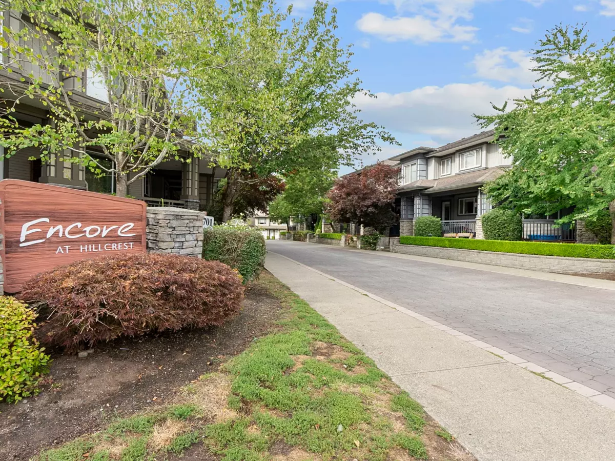 Hallway Photo of 14 18701 66 Avenue, Surrey, BC