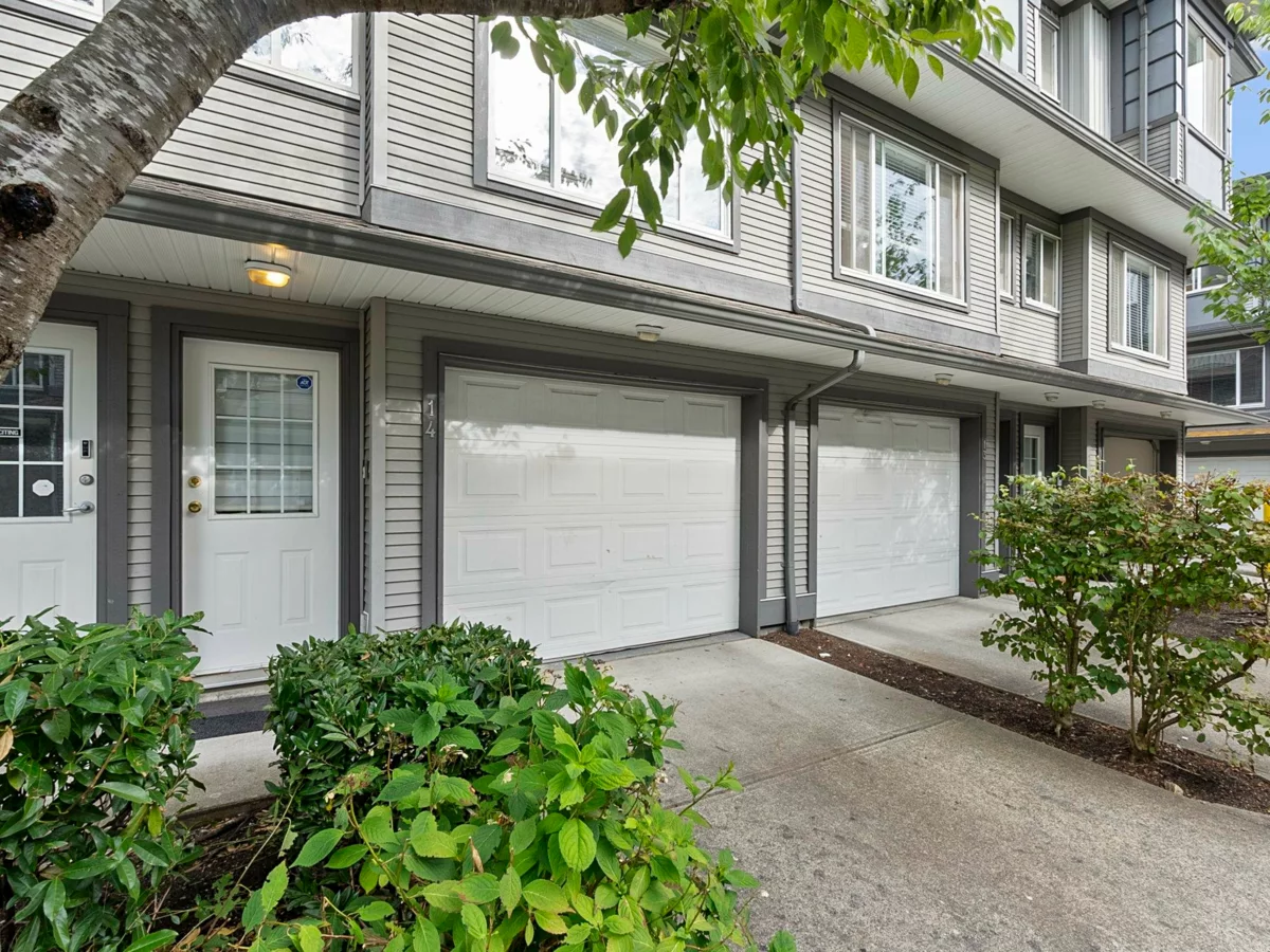 Mudroom Photo of 14 18701 66 Avenue, Surrey, BC