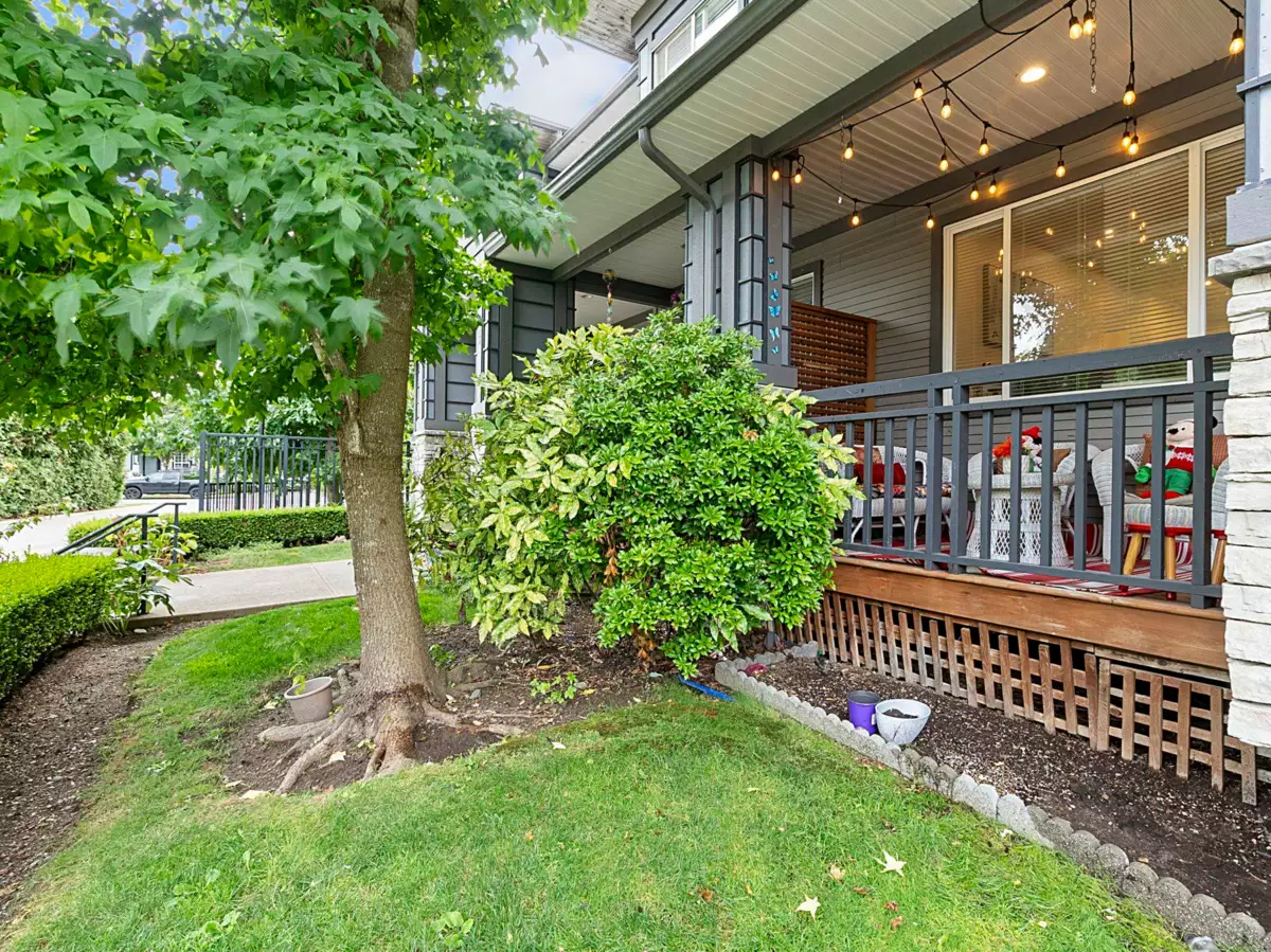 Powder Room Photo of 14 18701 66 Avenue, Surrey, BC