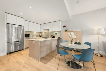 3574 Sawmill Crescent, Vancouver, BC, Vancouver — Townhouse for sale