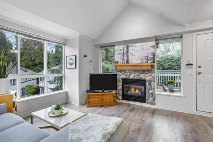 1071 Lynn Valley Road, North Vancouver, BC, North Vancouver — Townhouse for sale