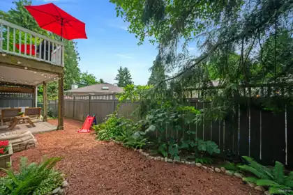 1071 Lynn Valley Road, North Vancouver, BC, North Vancouver — Townhouse for sale