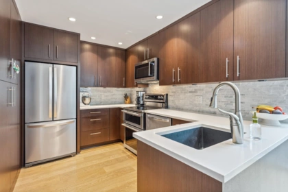 36 1925 Indian River Crescent, North Vancouver, BC, North Vancouver — Townhouse for sale