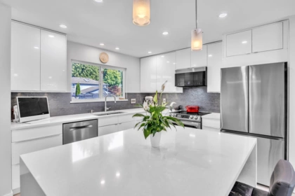 1176 W 23rd Street, North Vancouver, BC, North Vancouver — Single Family Residence for sale