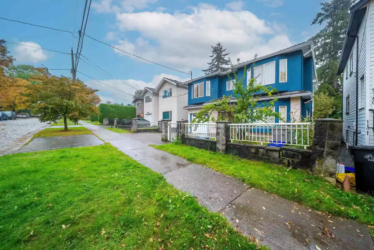 Dining Area Photo of 5174 Aberdeen Street, Vancouver, BC