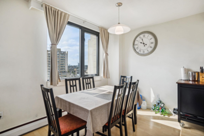 Breakfast Nook Photo of 1204 1330 Harwood Street, Vancouver, BC