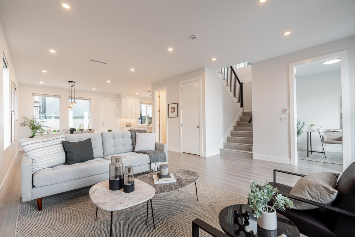 Dining Area Photo of 947 Walls Avenue, Coquitlam, BC