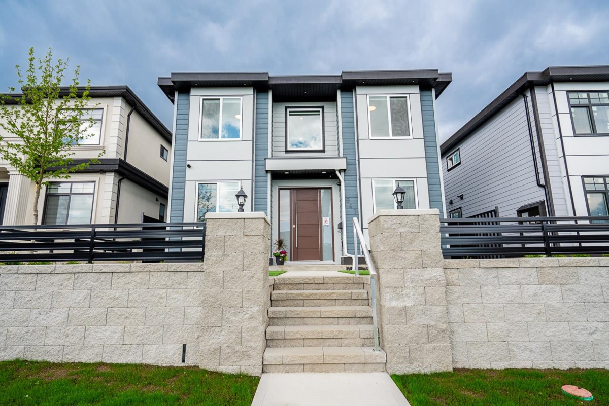 Exterior Front Photo of 947 Walls Avenue, Coquitlam, BC