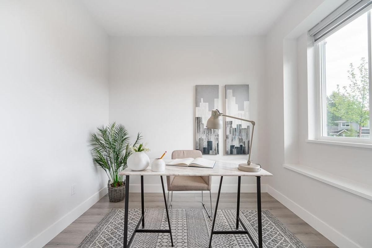 Primary Bathroom Photo of 947 Walls Avenue, Coquitlam, BC