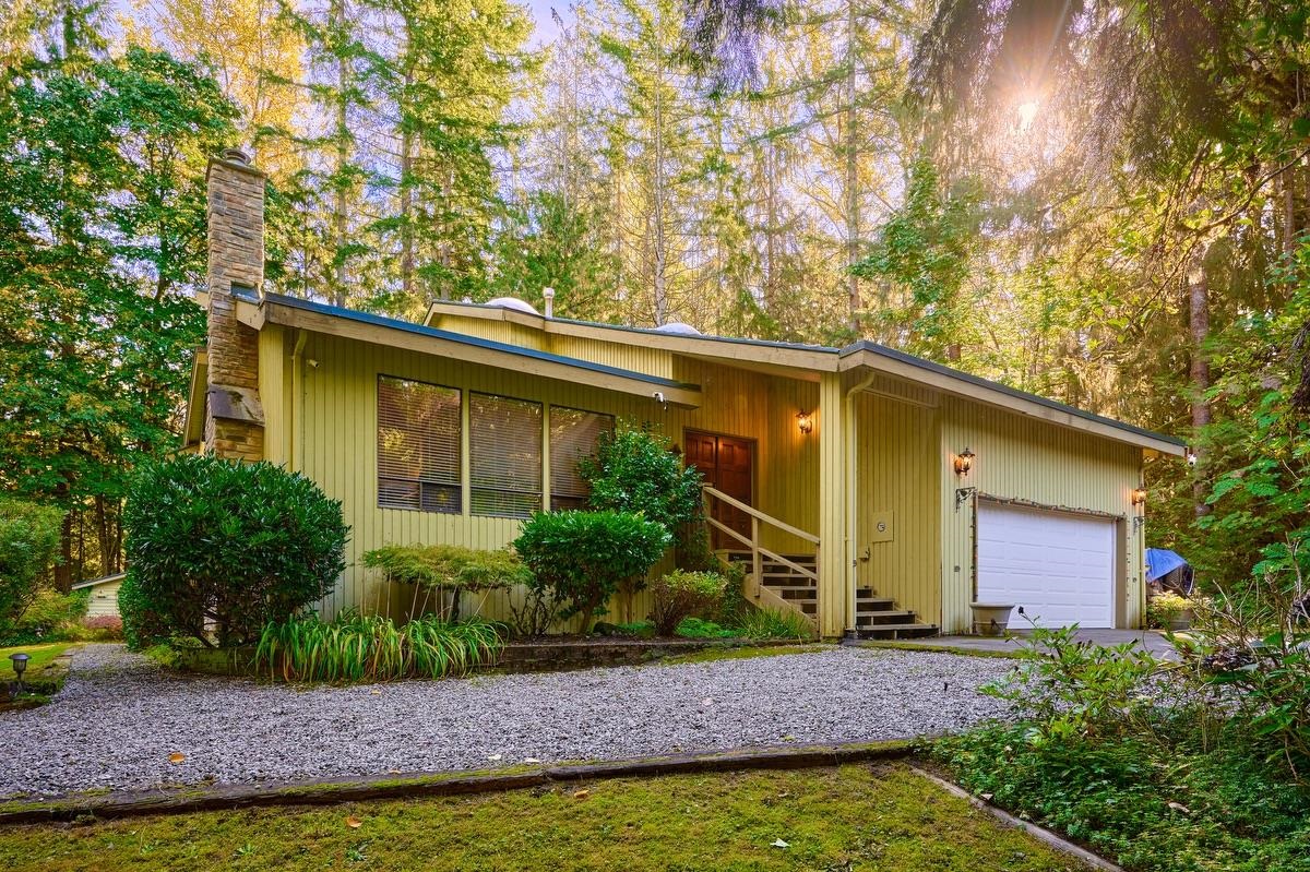 Family Room Photo of 12680 239 Street, Maple Ridge, BC