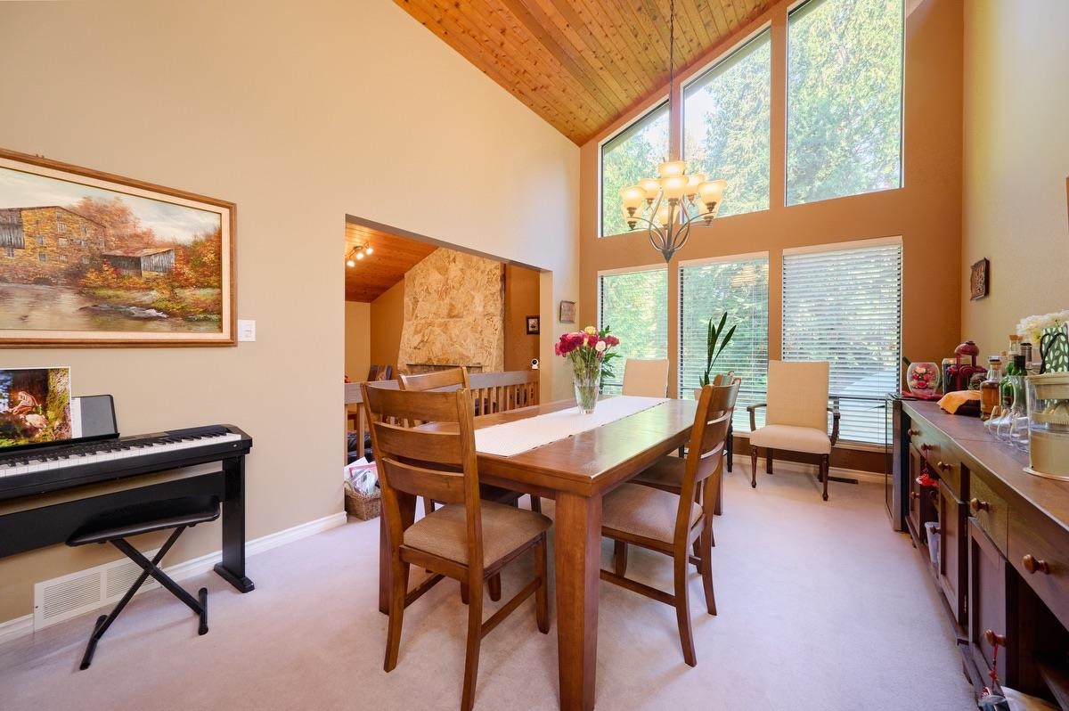 Kitchen Island Photo of 12680 239 Street, Maple Ridge, BC