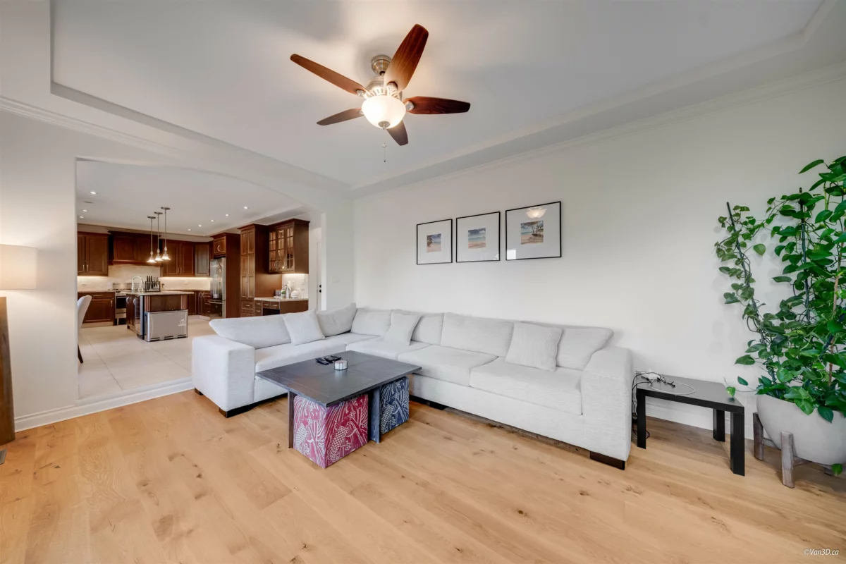 Guest Bathroom Photo of 9926 180a Street, Surrey, BC