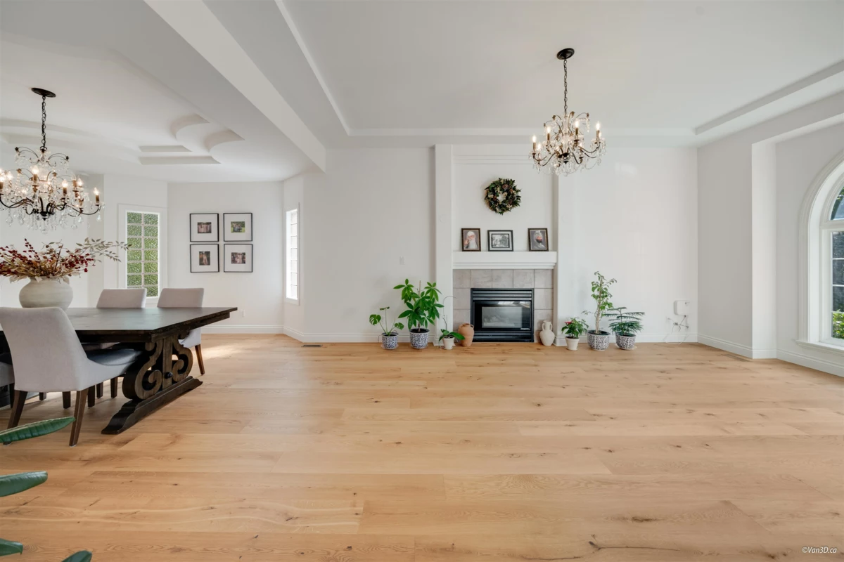 Kitchen Photo of 9926 180a Street, Surrey, BC