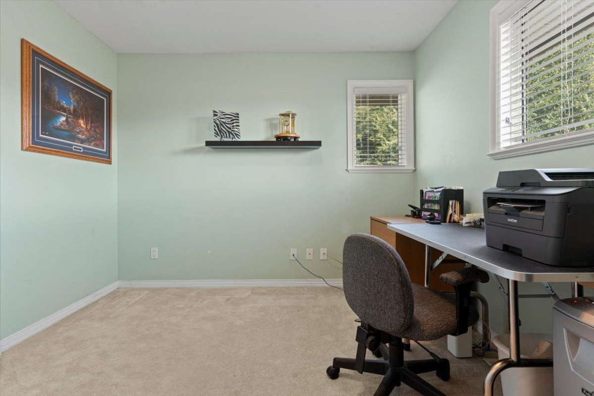 Mudroom Photo of 3552 Bassano Terrace, Abbotsford, BC
