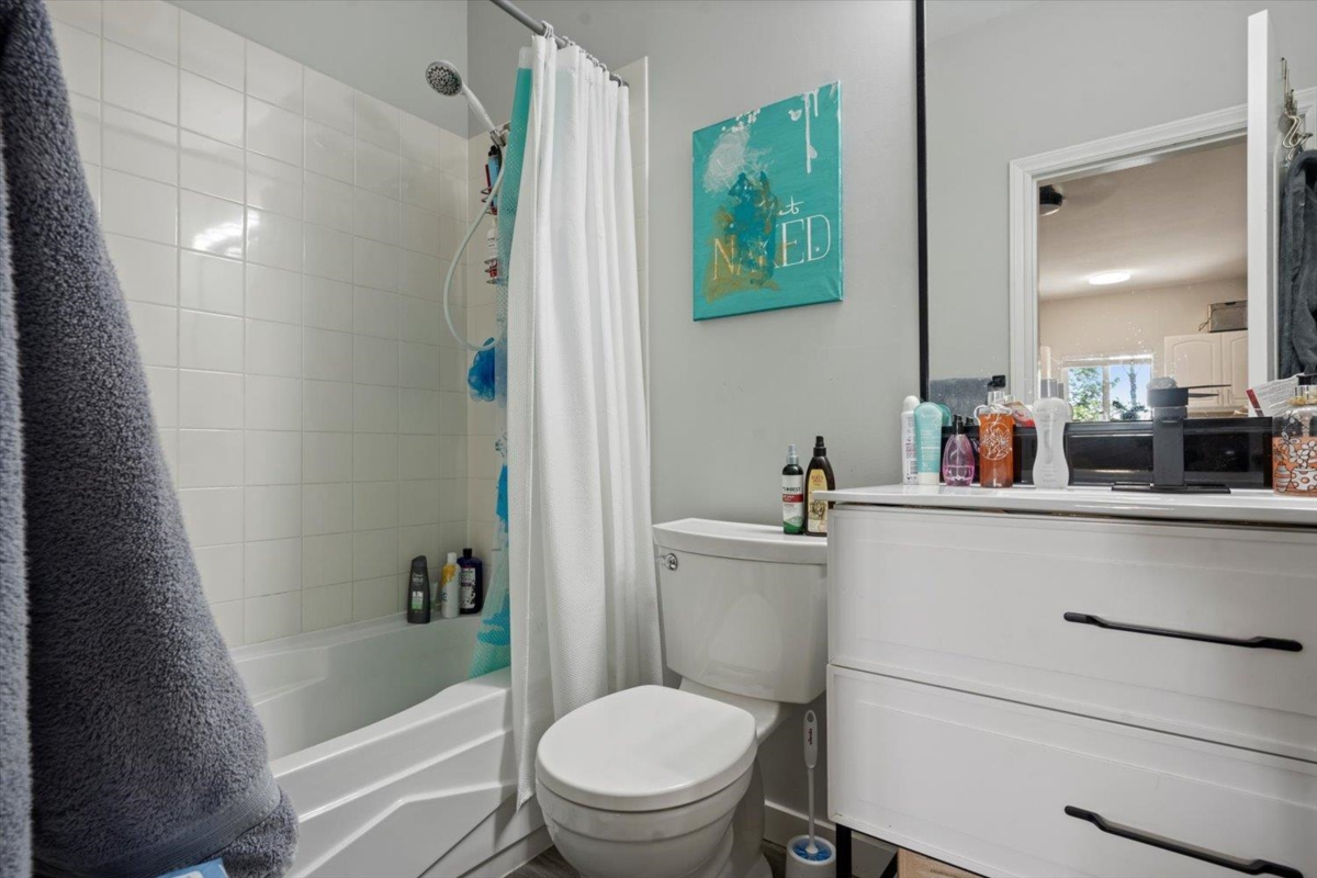 Outdoor Kitchen Photo of 3552 Bassano Terrace, Abbotsford, BC