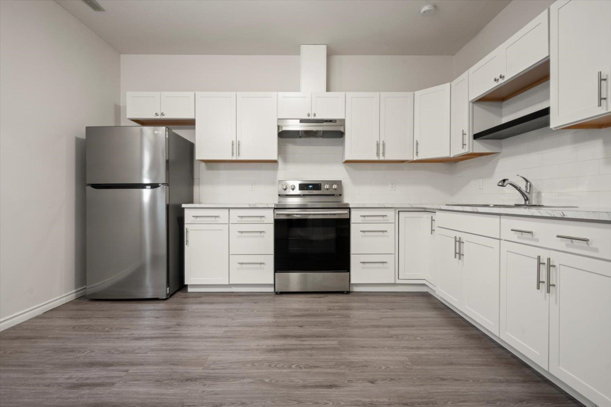 Staircase Photo of 3552 Bassano Terrace, Abbotsford, BC